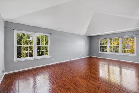 2308 Loop Road Algonquin IL 60102