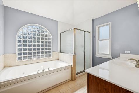 2308 Loop Road Algonquin IL 60102