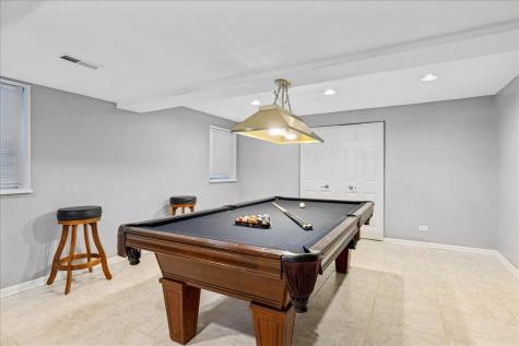 2308 Loop Road Algonquin IL 60102