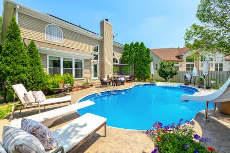 2308 Loop Road Algonquin IL 60102