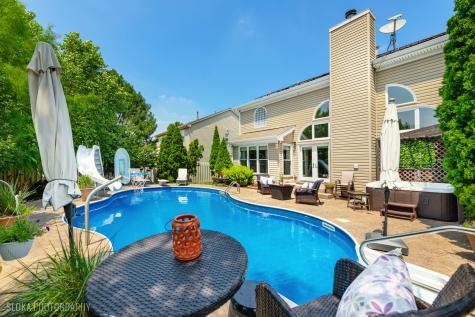 2308 Loop Road Algonquin IL 60102