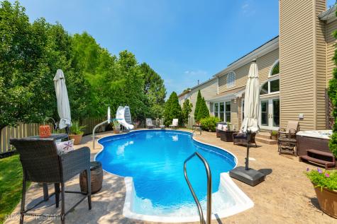 2308 Loop Road Algonquin IL 60102