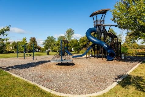 2308 Loop Road Algonquin IL 60102