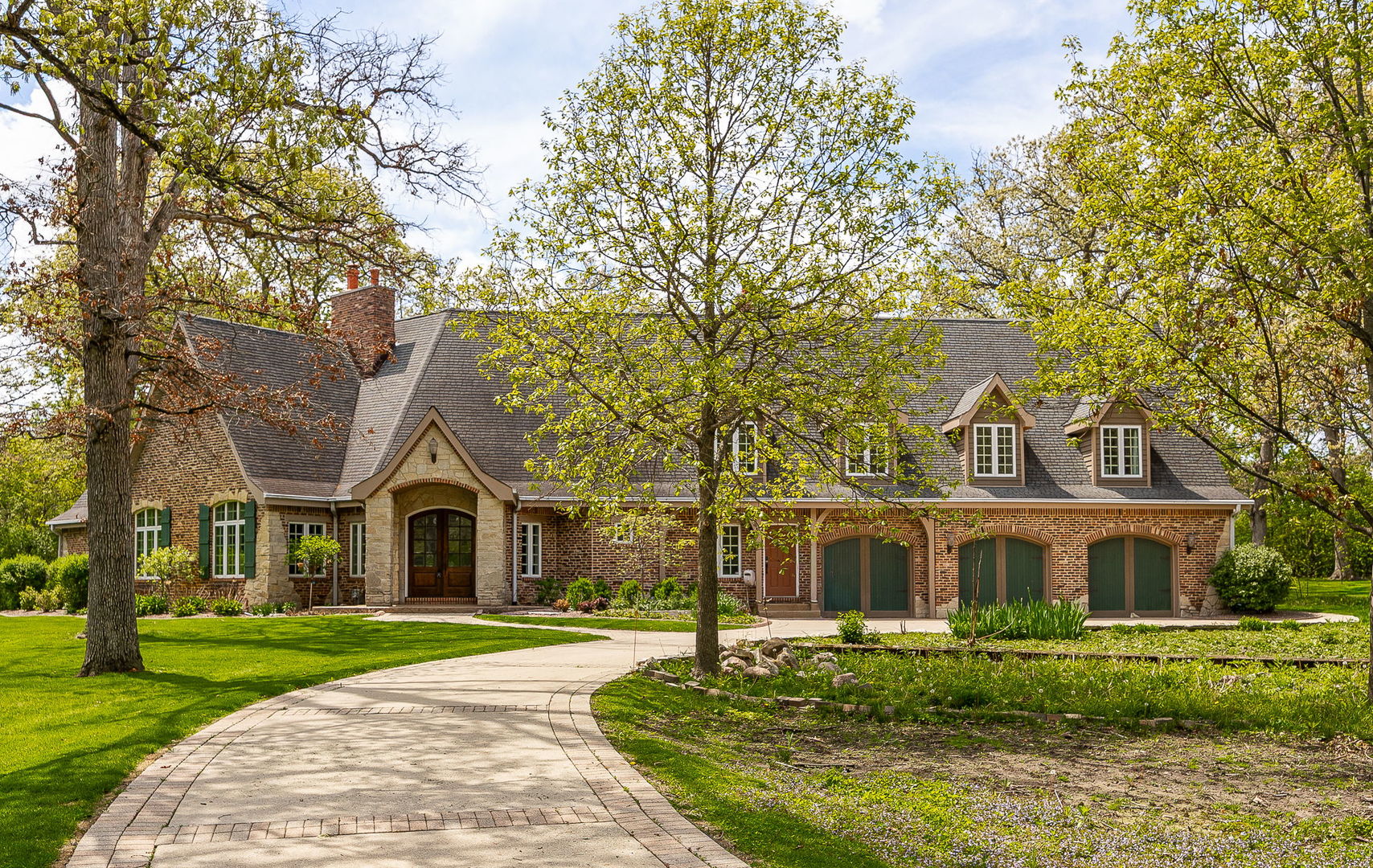 7S460 Donwood Drive Naperville IL 60540