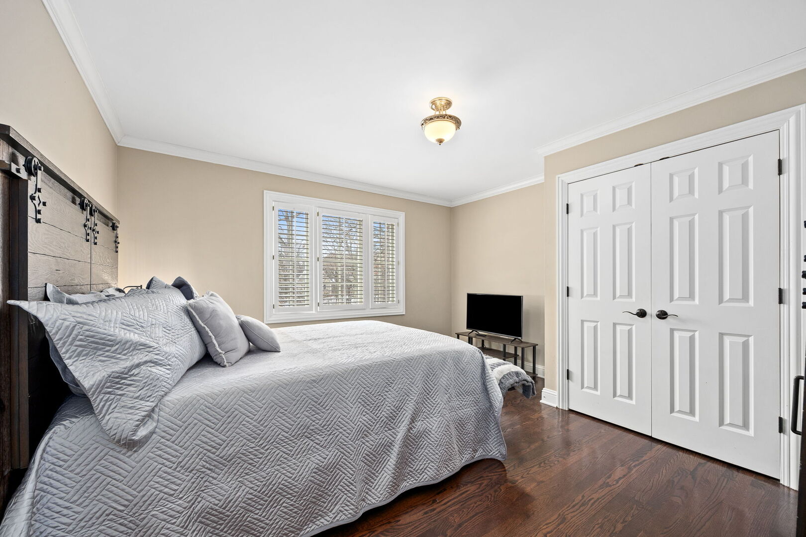 7S460 Donwood Drive Naperville IL 60540