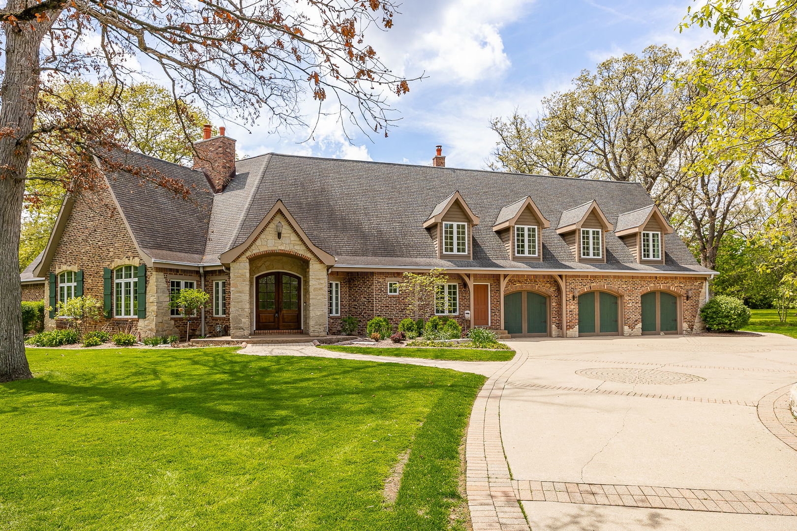 7S460 Donwood Drive Naperville IL 60540