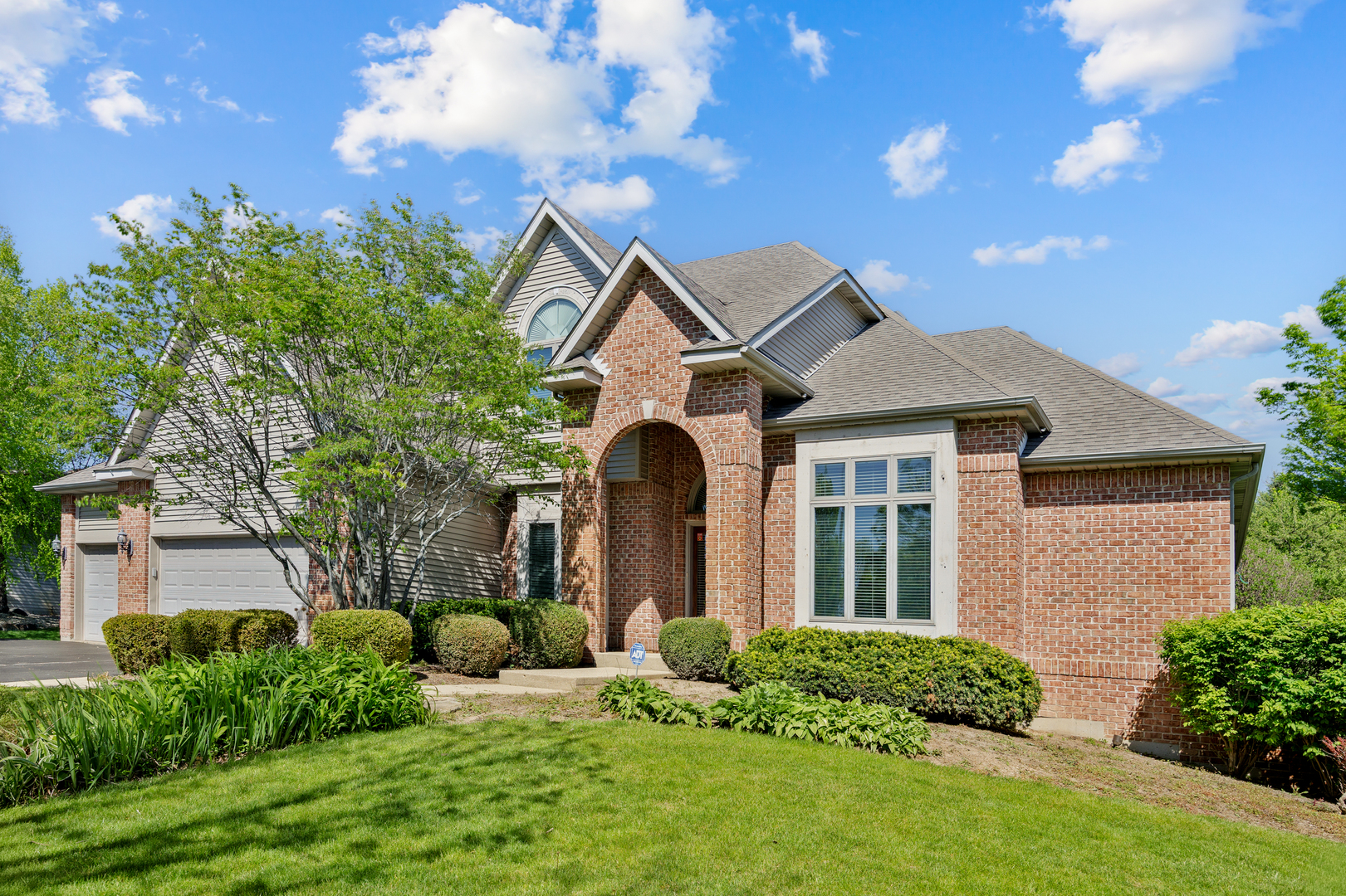 10902 Red Hawk Lane Spring Grove IL 60081