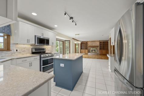 1063 Willow Creek Road West Chicago IL 60185