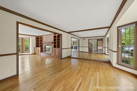 1063 Willow Creek Road West Chicago IL 60185