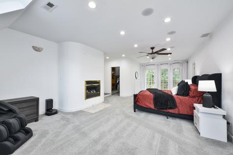 144 Highland Road Inverness IL 60067