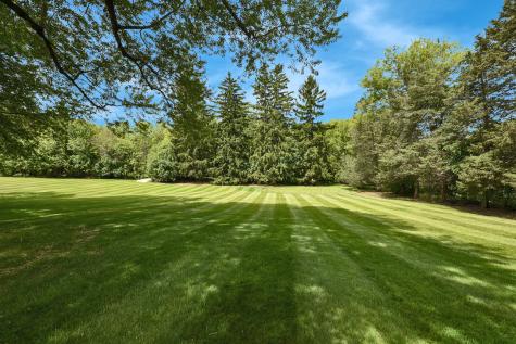 144 Highland Road Inverness IL 60067