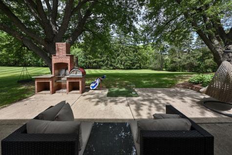 144 Highland Road Inverness IL 60067