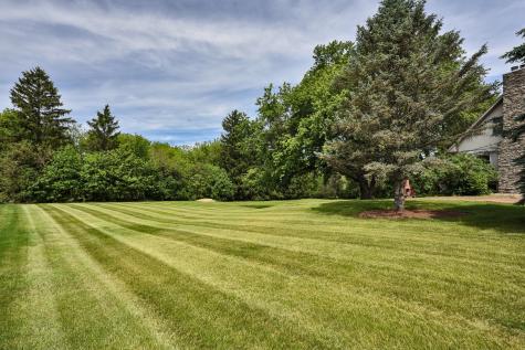 144 Highland Road Inverness IL 60067