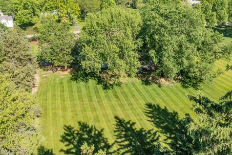 144 Highland Road Inverness IL 60067
