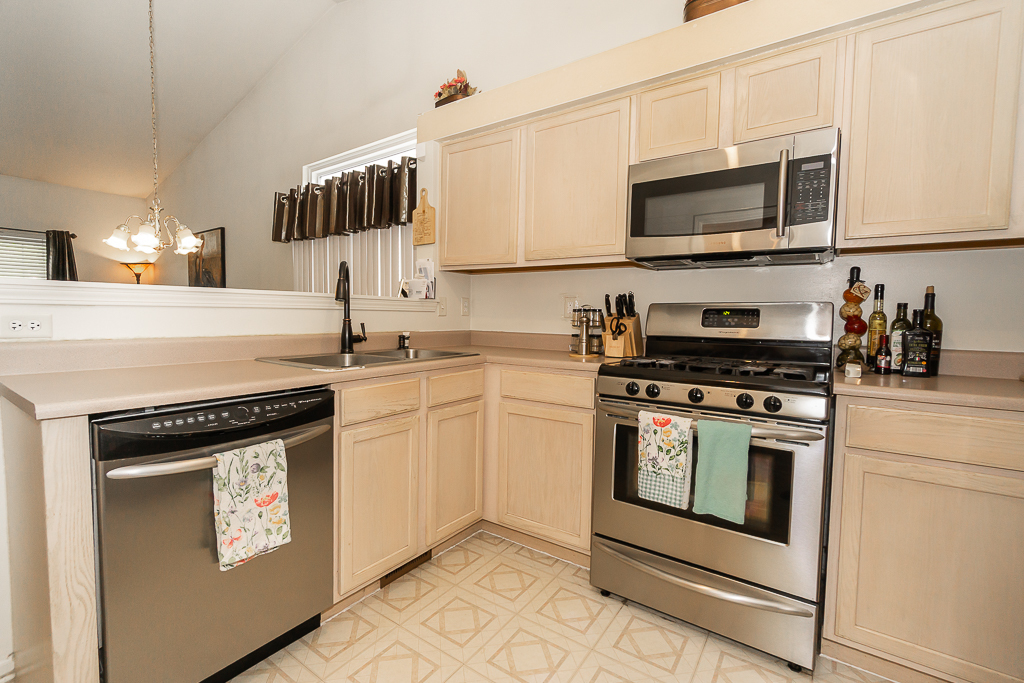 23313 West Odessa Court Plainfield IL 60544