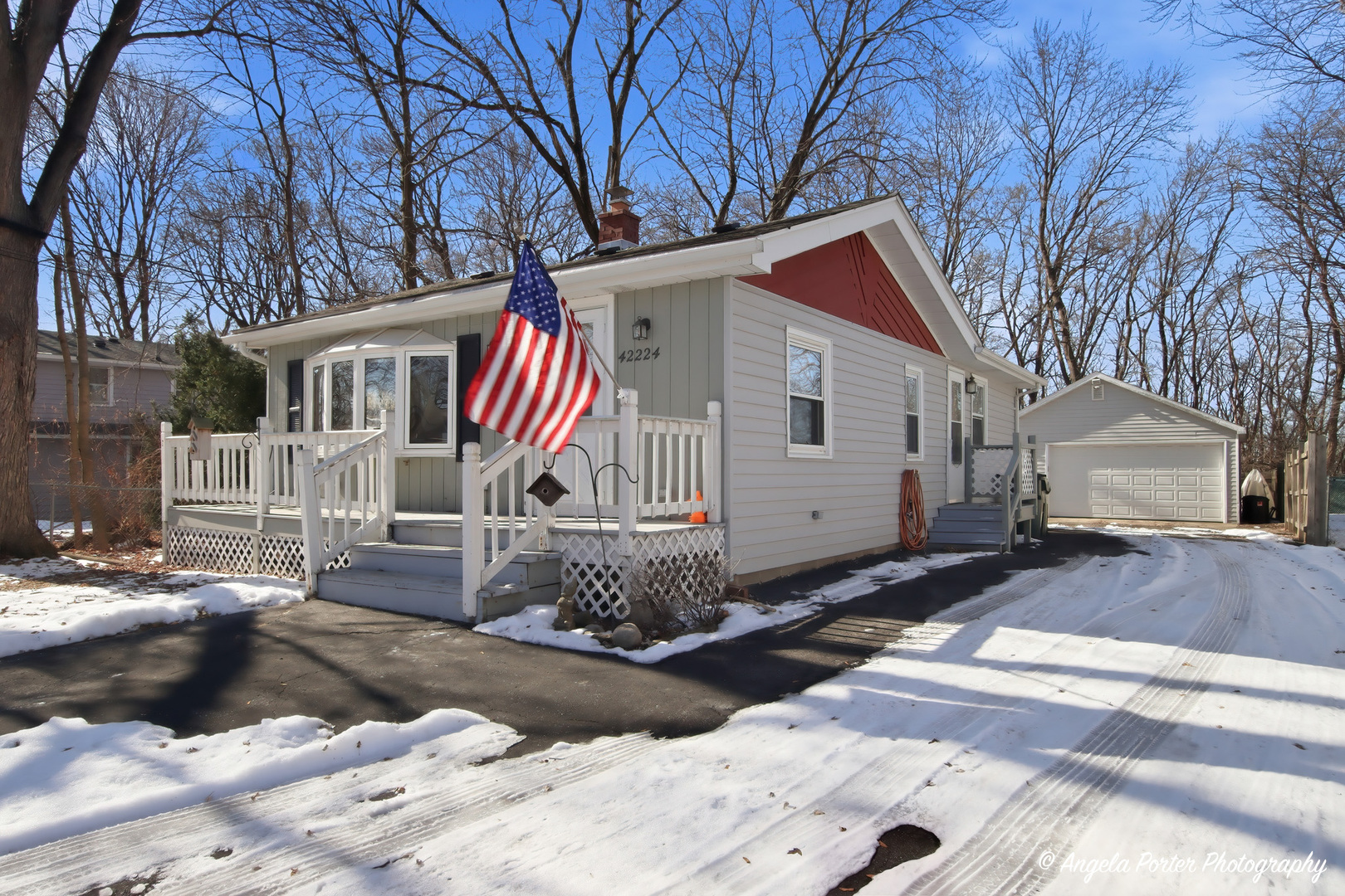 42224 North Lakeview Drive Antioch IL 60002