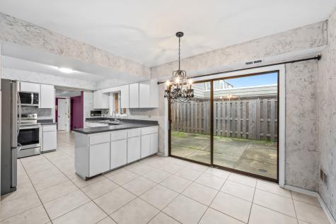 628 Calais Circle Highland Park IL 60035