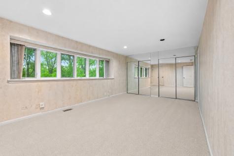 628 Calais Circle Highland Park IL 60035