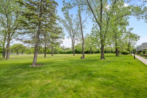 628 Calais Circle Highland Park IL 60035