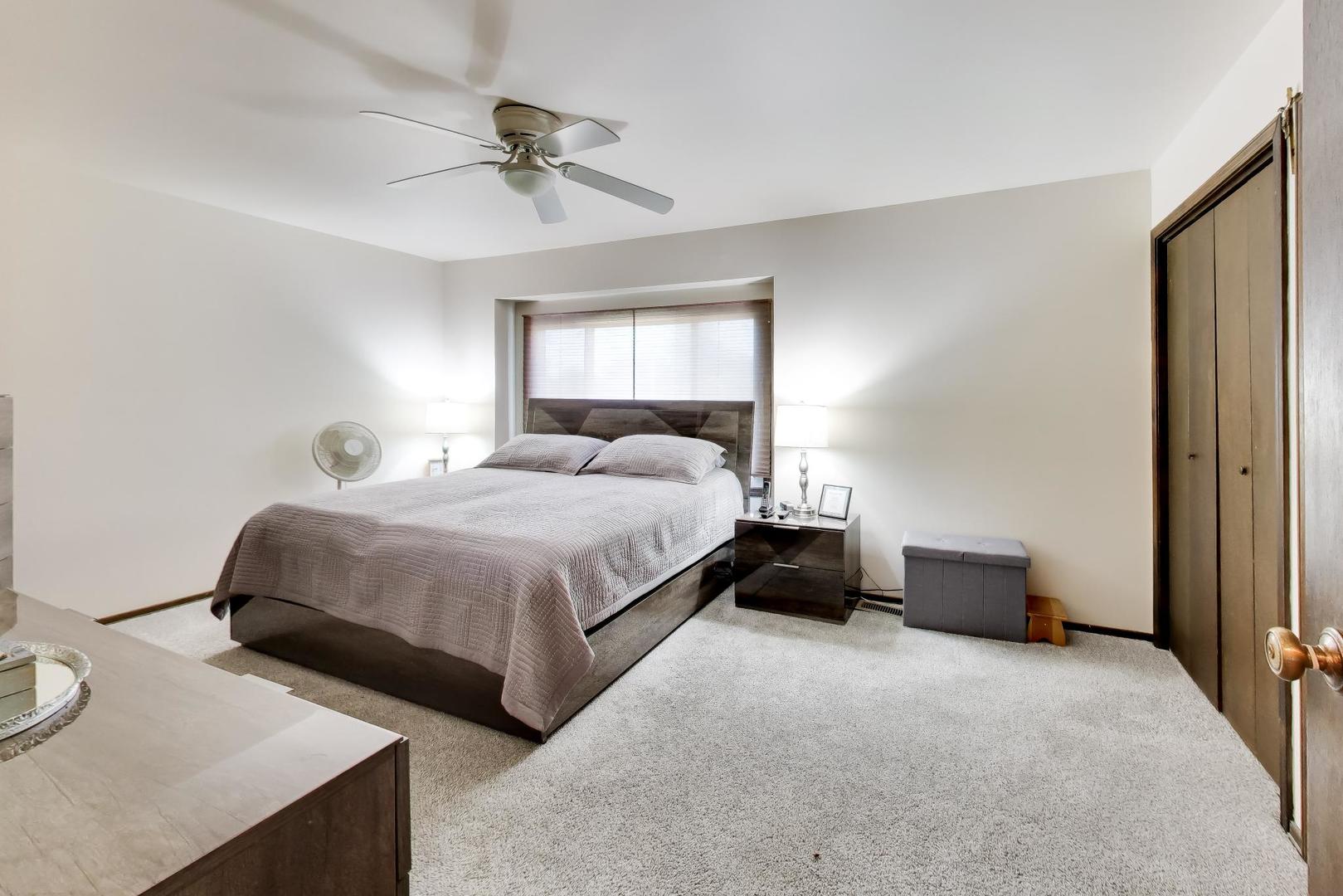 289 Barclay Drive Glendale Heights IL 60139