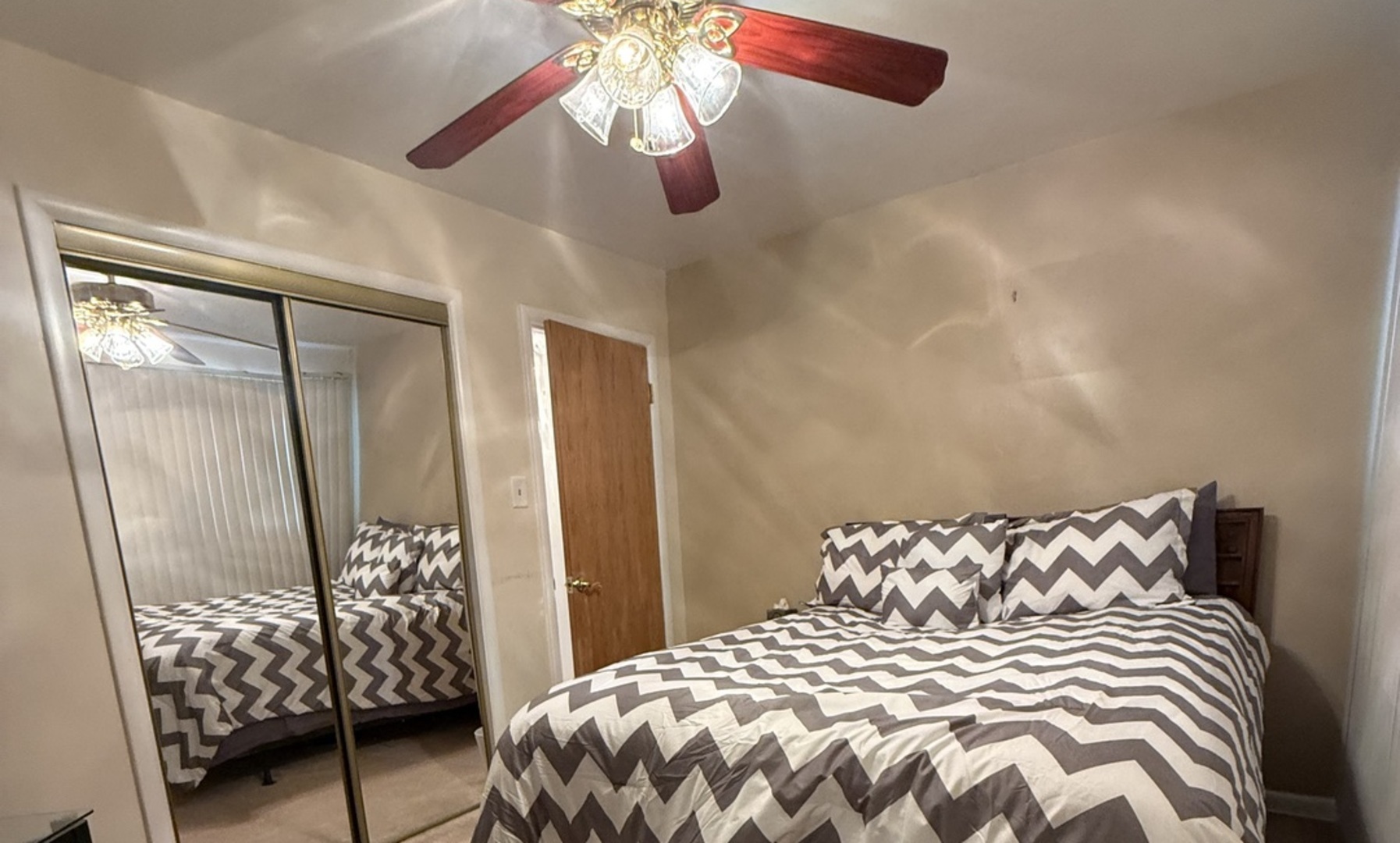 2553 West 82nd Place Chicago IL 60652