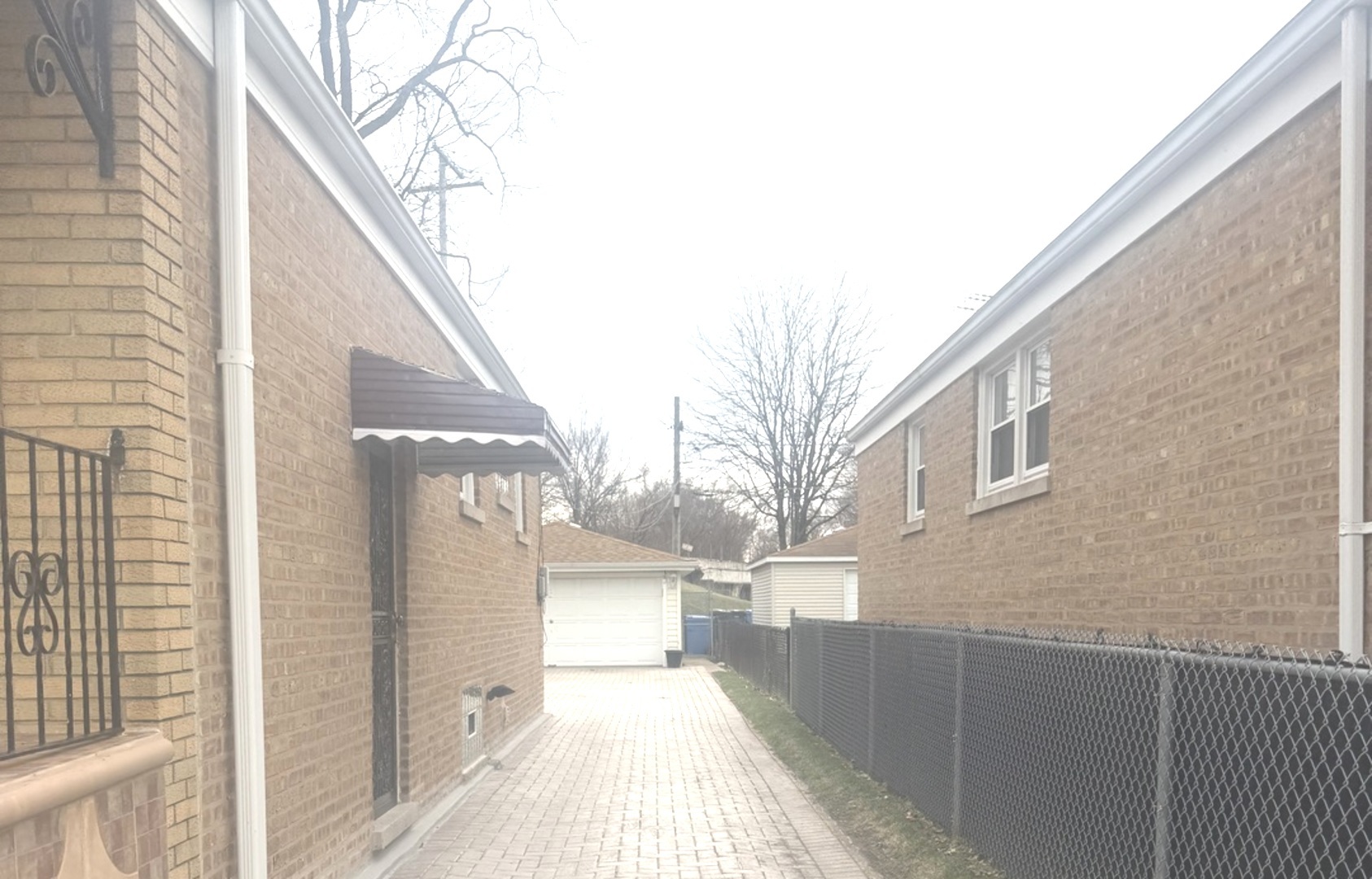 2553 West 82nd Place Chicago IL 60652