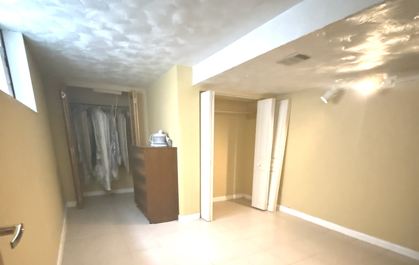 2553 West 82nd Place Chicago IL 60652