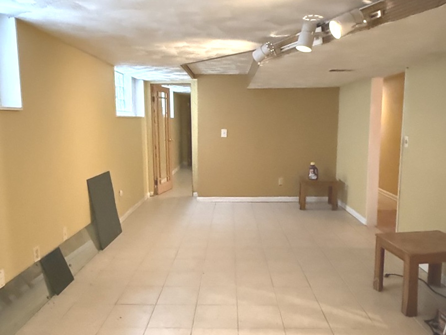 2553 West 82nd Place Chicago IL 60652