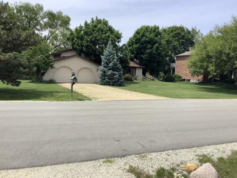 8408 Lakeside Drive Downers Grove IL 60516