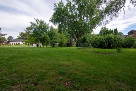 8408 Lakeside Drive Downers Grove IL 60516