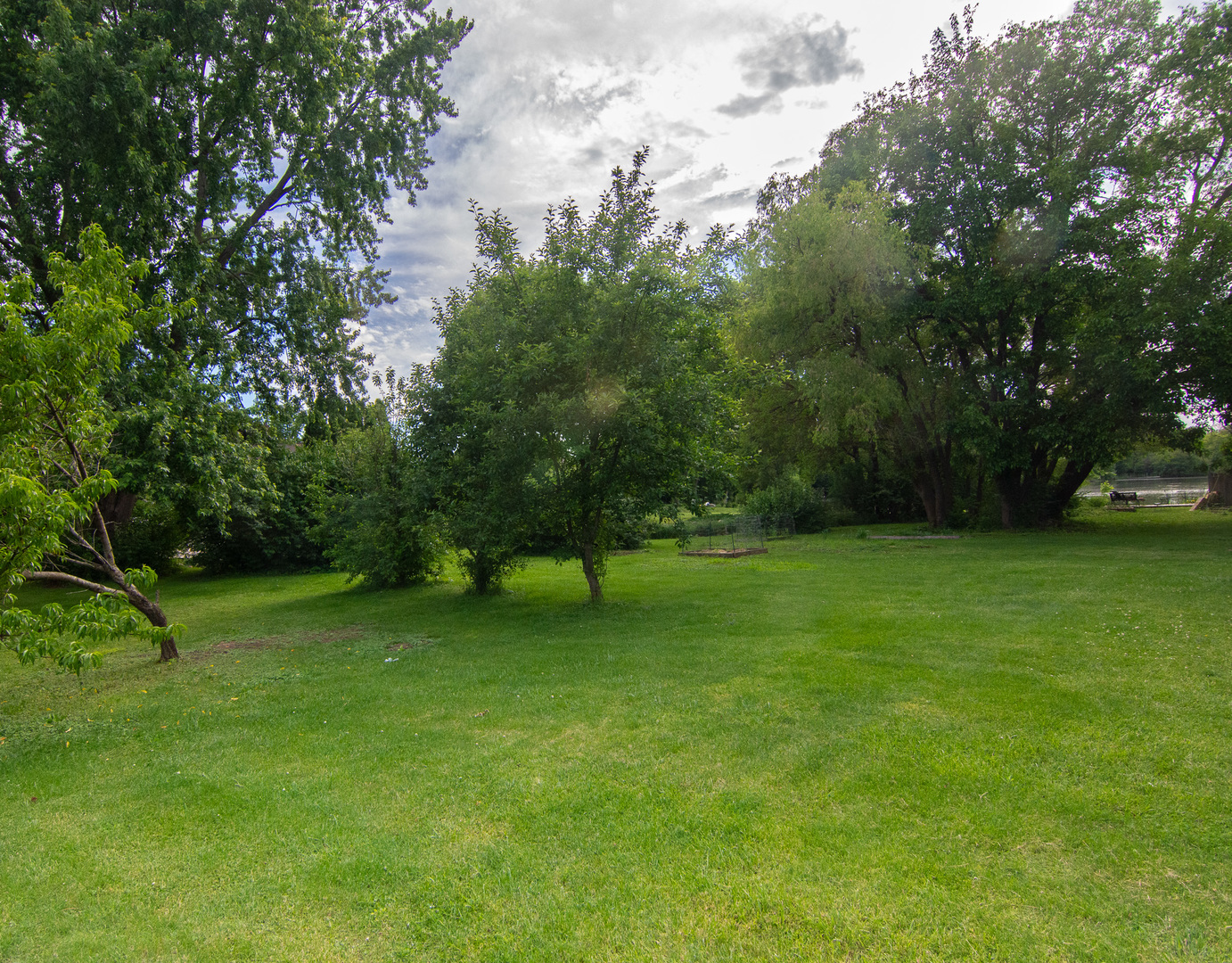 8408 Lakeside Drive Downers Grove IL 60516