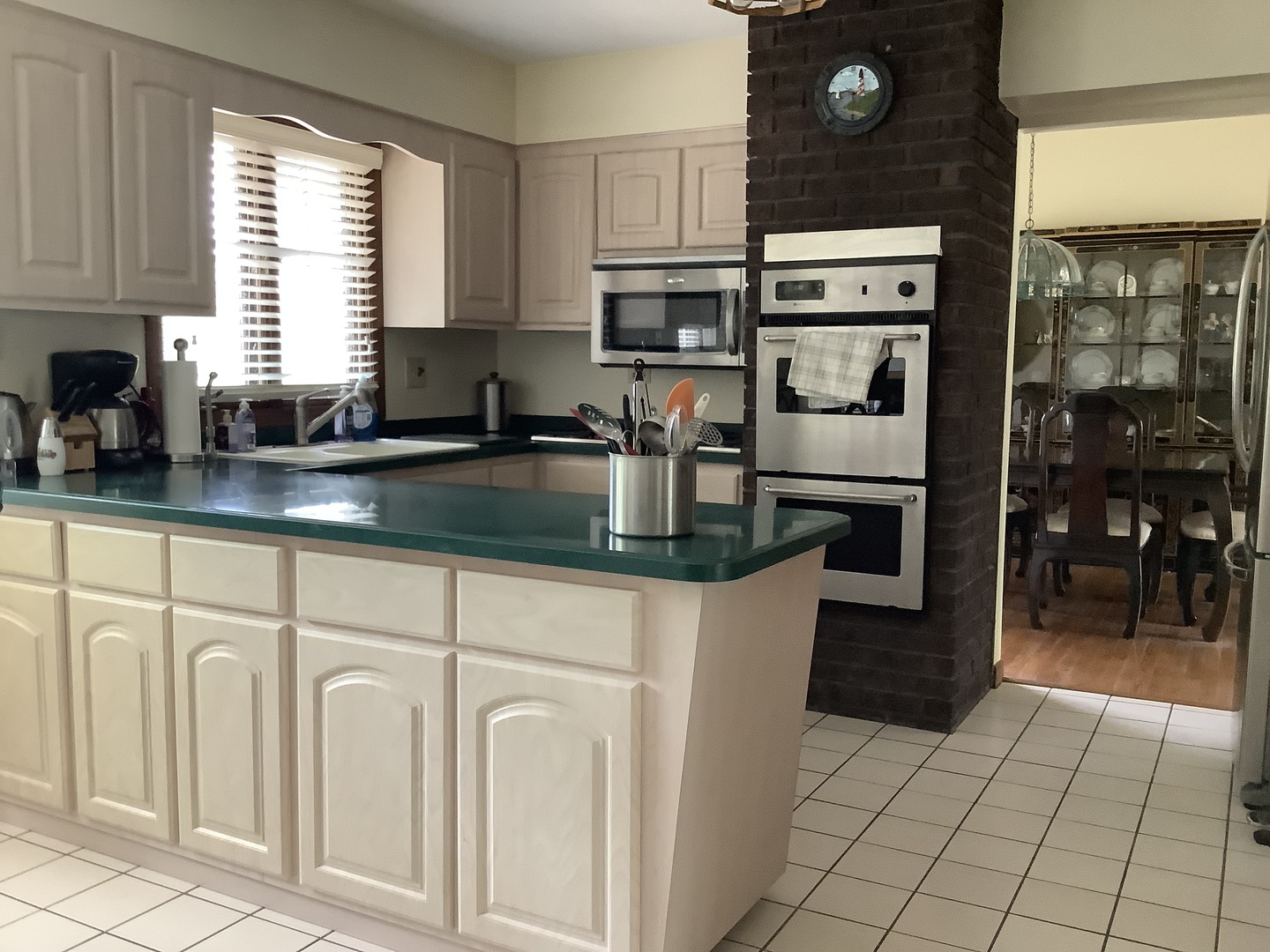 8408 Lakeside Drive Downers Grove IL 60516