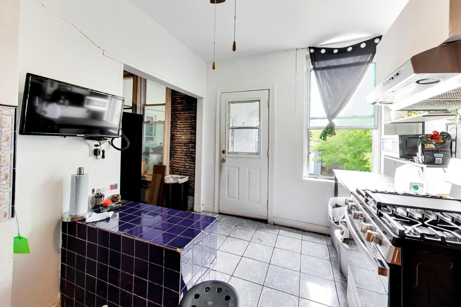 2835 South Millard Avenue Chicago IL 60623