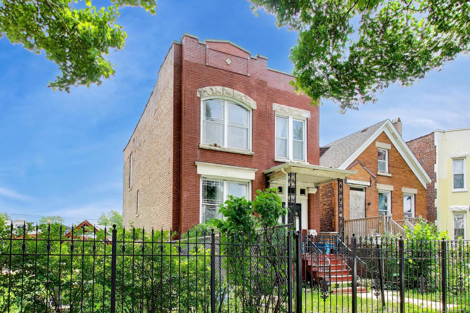 2835 South Millard Avenue Chicago IL 60623