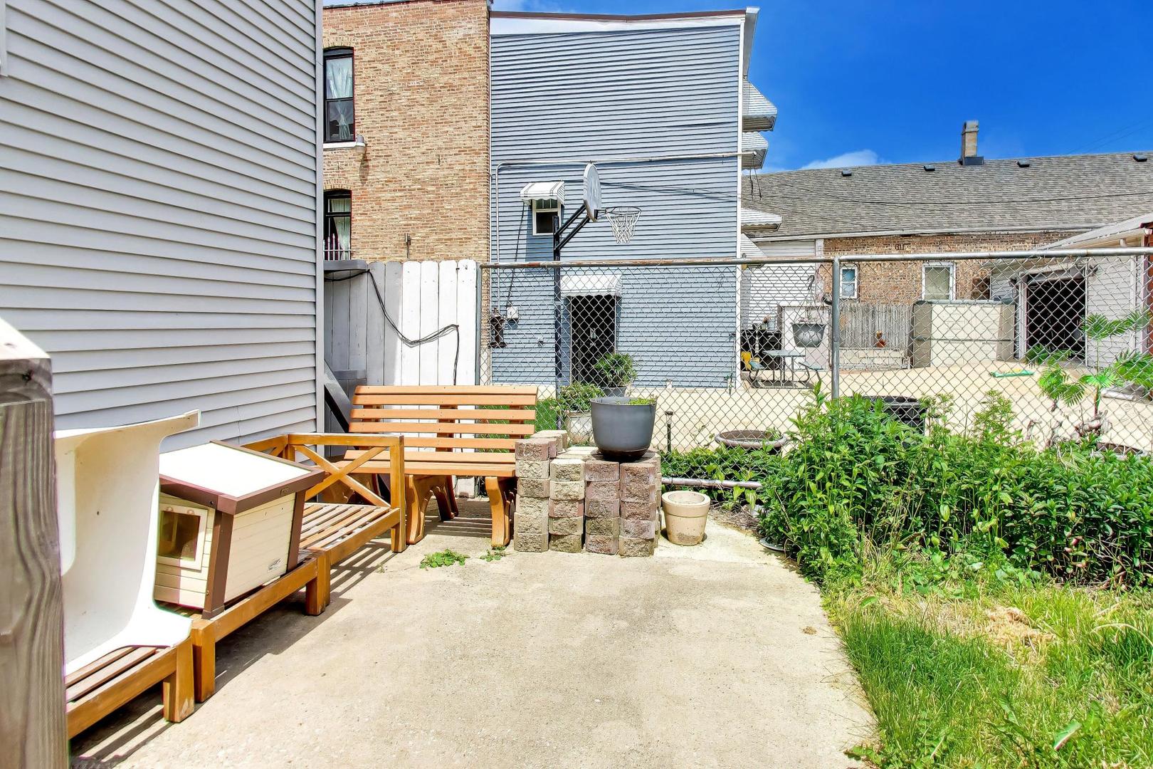 2835 South Millard Avenue Chicago IL 60623