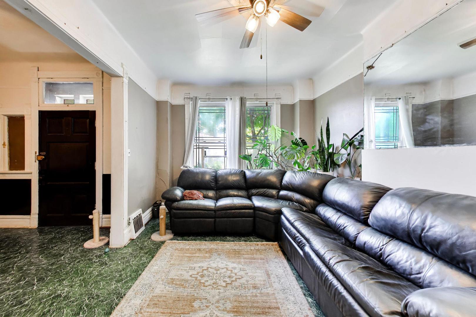 2835 South Millard Avenue Chicago IL 60623