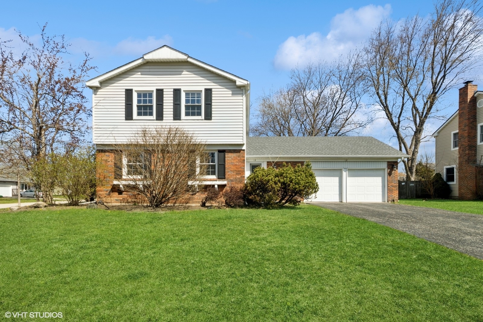 12 Cloverdale Court Buffalo Grove IL 60089