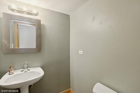 12 Cloverdale Court Buffalo Grove IL 60089