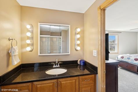 12 Cloverdale Court Buffalo Grove IL 60089