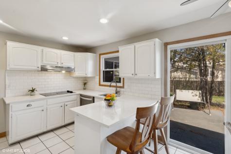 12 Cloverdale Court Buffalo Grove IL 60089