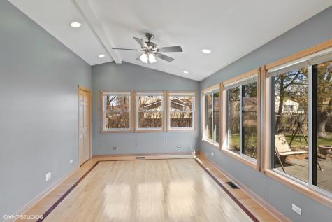 12 Cloverdale Court Buffalo Grove IL 60089