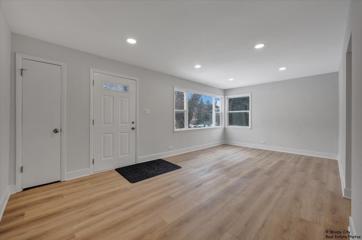 709 North Kramer Avenue Lombard IL 60148