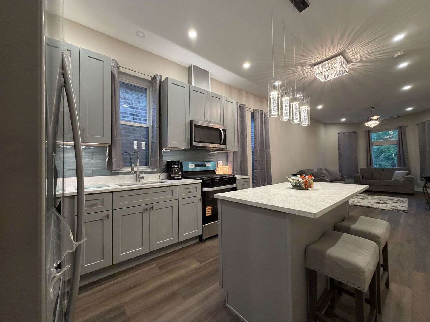 6405 South Paulina Street Chicago IL 60636