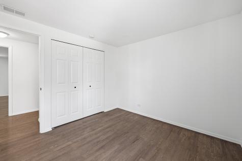 404 Milford Court Schaumburg IL 60193