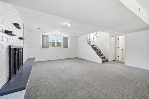 404 Milford Court Schaumburg IL 60193