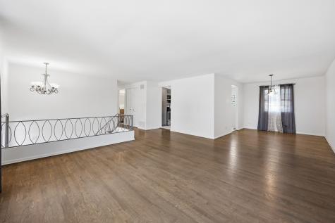 404 Milford Court Schaumburg IL 60193