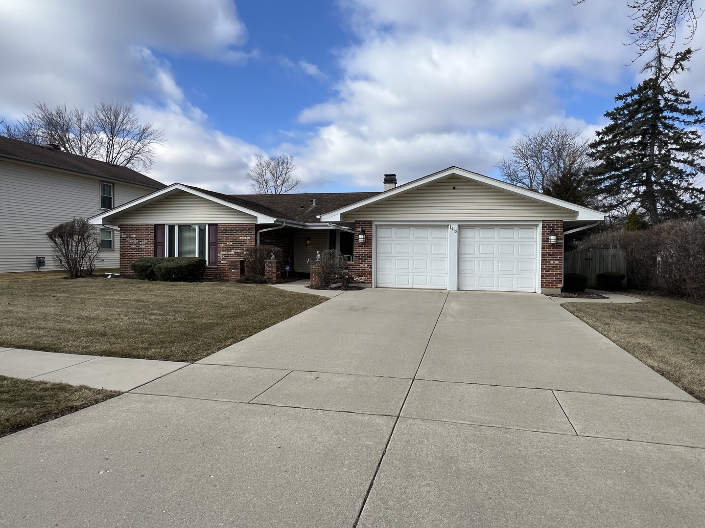1418 Bladon Road Schaumburg IL 60195