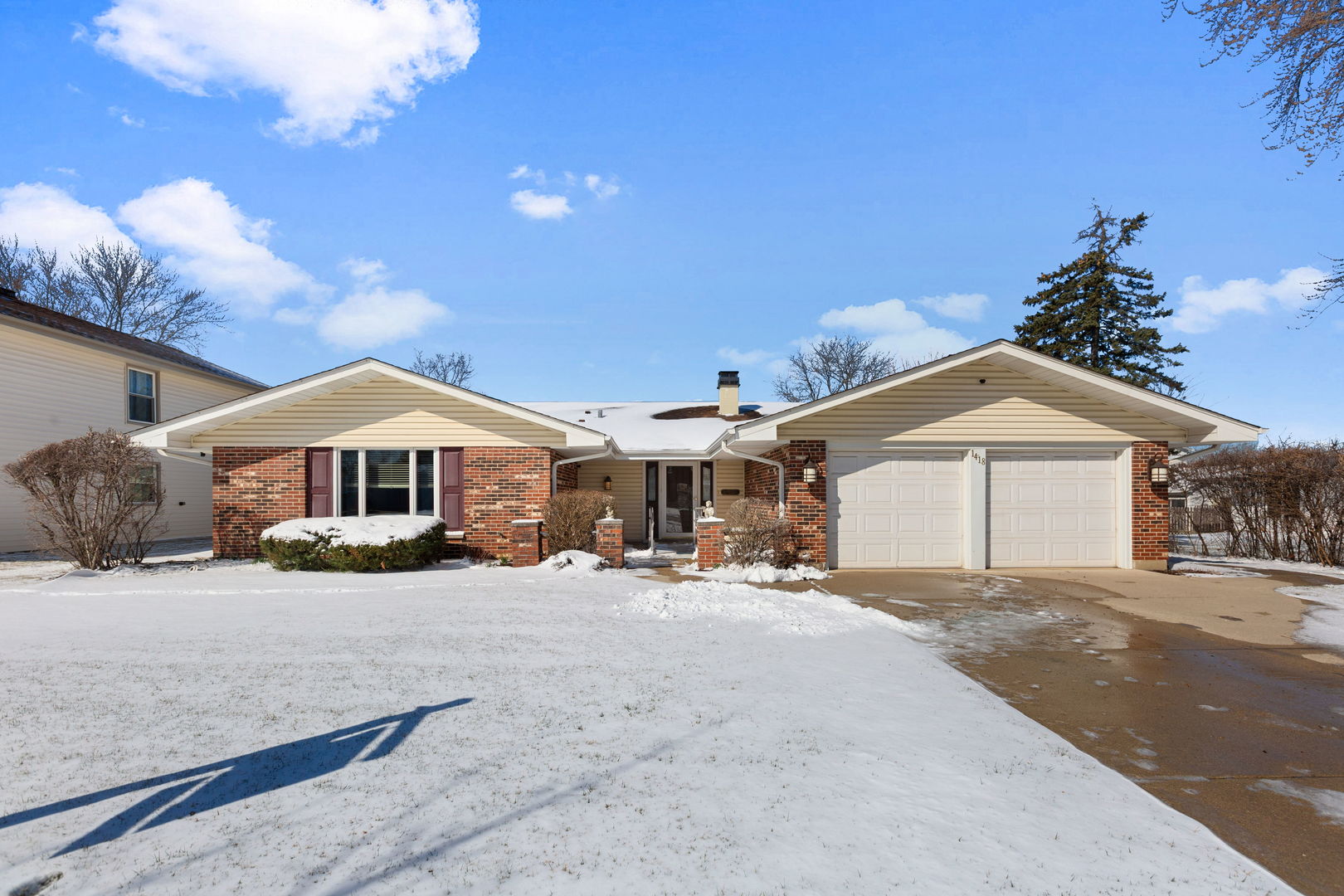 1418 Bladon Road Schaumburg IL 60195