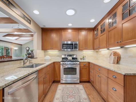 1738 60TH Street La Grange Highlands IL 60525