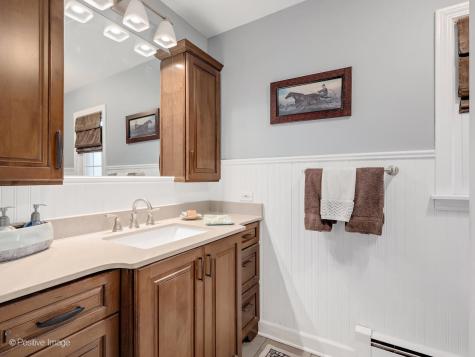1738 60TH Street La Grange Highlands IL 60525